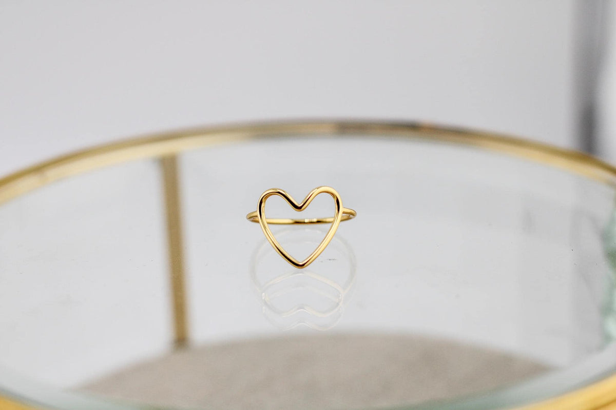 Gold Heart Outline Ring for Her/Dainty Open Heart Ring/ Minimalist Love Ring /Romantic Gold Jewelry Gift /Gift for Her /Ring Gift Idea