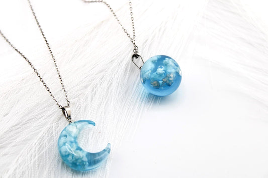 Blue Sky & White Cloud/Hilal or Globe Acrylic Pendant Necklace/Creative Round Jewelry for Women/Daily Wear Accessory