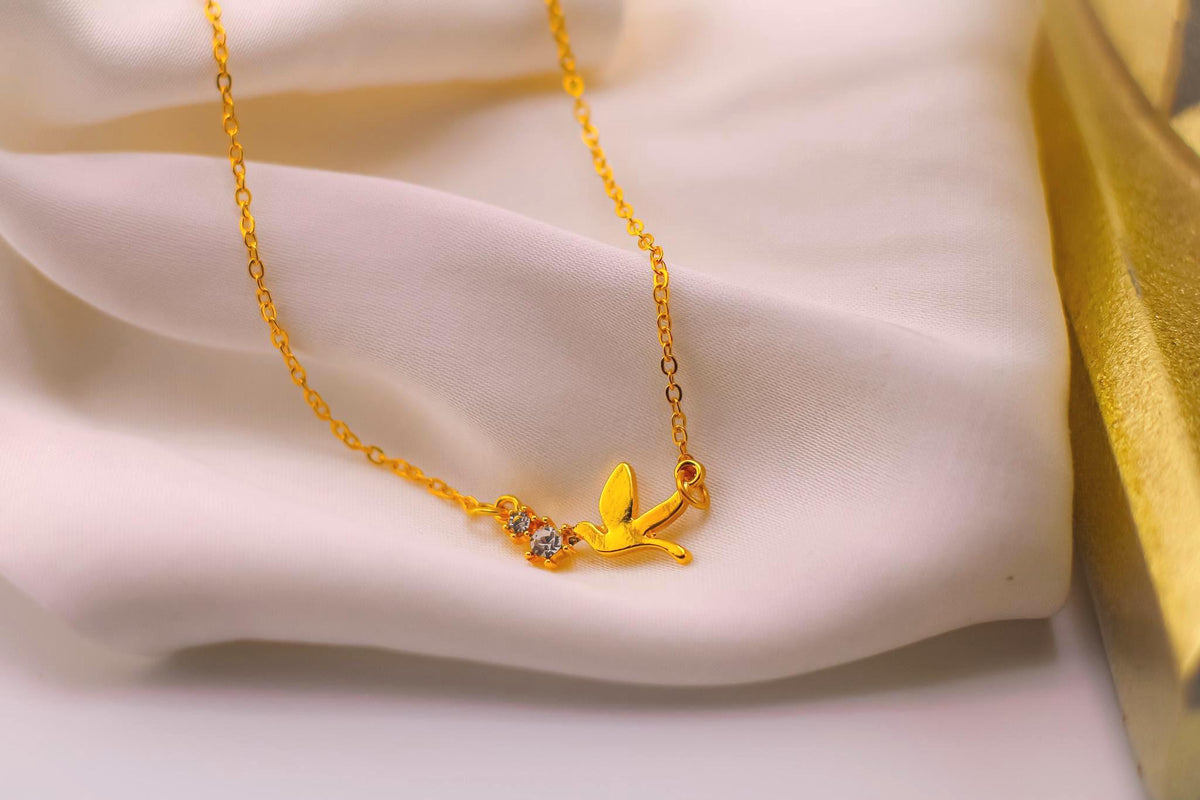 Custom Graduation Necklace/Gold Bird Pendant/Personalized Jewelry Gift/ Unique Gold Necklace /Thoughtful Custom Graduation Present/