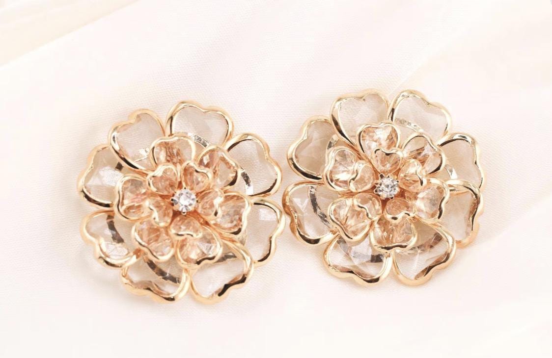 Crystal Floral Button Covers: Chic Shirt Cuff Accents